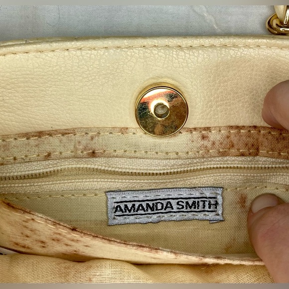 Vintage Gold Quilted Amanda Smith Purse with Adjustable Strap - Picture 7 of 11